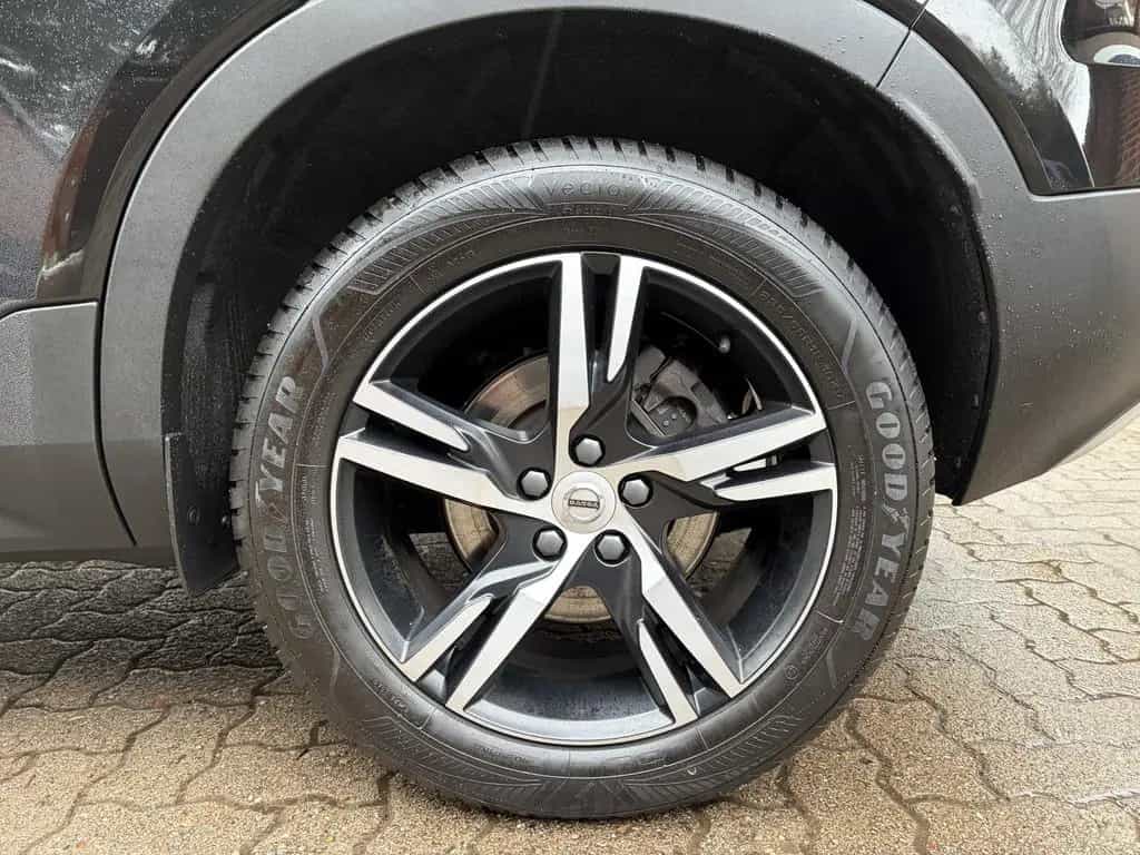 Volvo XC40 T4 Momentum Pro HARMAN/KARDON | KAMERA | NA 05/2019-photo-17