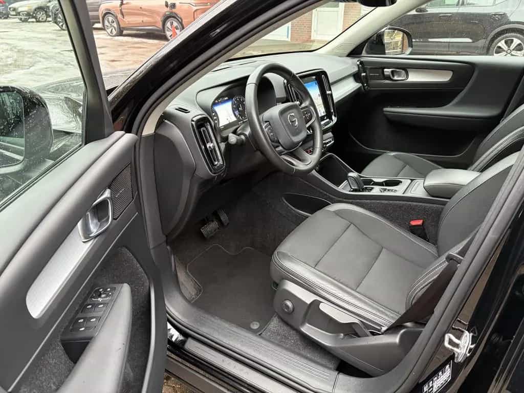 Volvo XC40 T4 Momentum Pro HARMAN/KARDON | KAMERA | NA 05/2019-photo-20