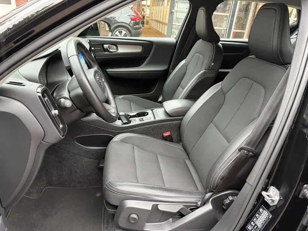 Volvo XC40 T4 Momentum Pro HARMAN/KARDON | KAMERA | NA 05/2019-photo-21