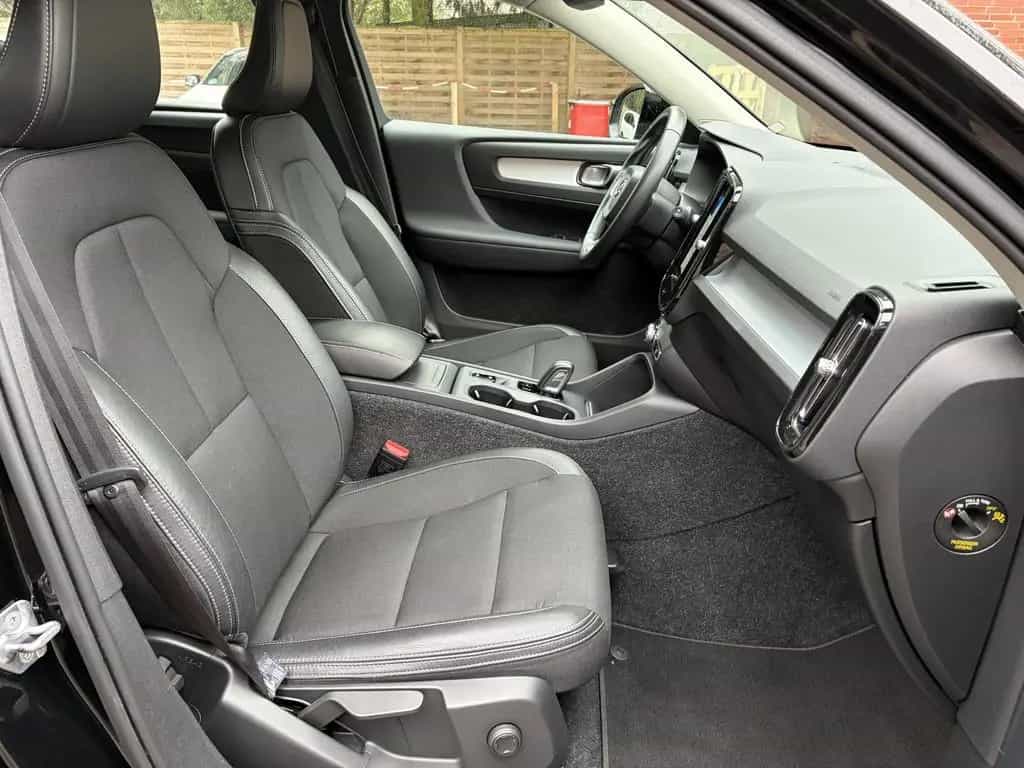 Volvo XC40 T4 Momentum Pro HARMAN/KARDON | KAMERA | NA 05/2019-photo-22
