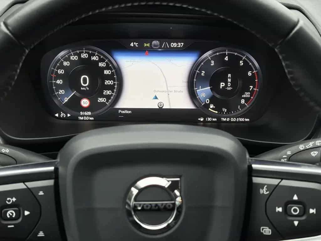 Volvo XC40 T4 Momentum Pro HARMAN/KARDON | KAMERA | NA 05/2019-photo-27