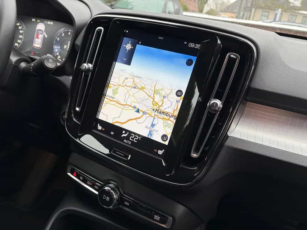 Volvo XC40 T4 Momentum Pro HARMAN/KARDON | KAMERA | NA 05/2019-photo-28