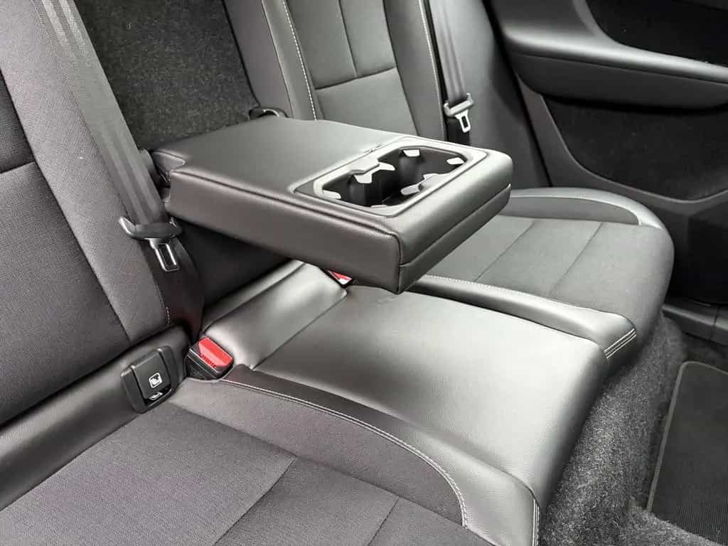 Volvo XC40 T4 Momentum Pro HARMAN/KARDON | KAMERA | NA 05/2019-photo-42