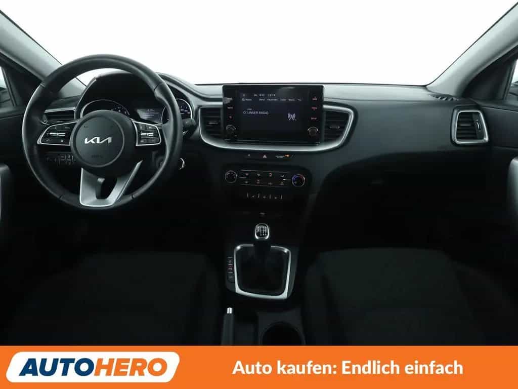 Kia cee'd / Ceed cee'd 1.0 TGDI Edition 7 01/2022-photo-11