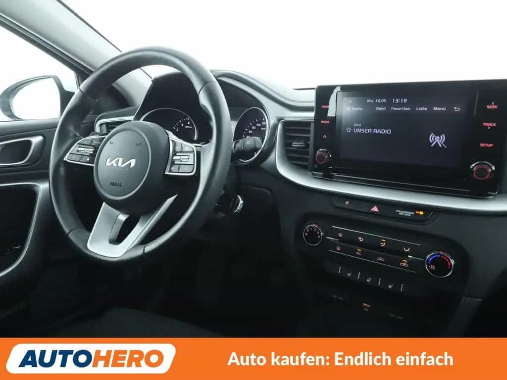 Kia cee'd / Ceed cee'd 1.0 TGDI Edition 7 01/2022-photo-12