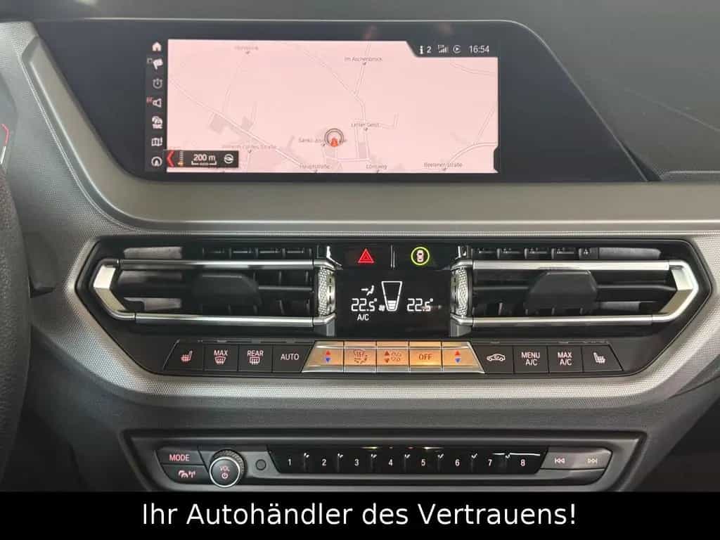 BMW 118 i Advantage*NAVI*CarPlay*PDC*Tempomat 08/2020-photo-16