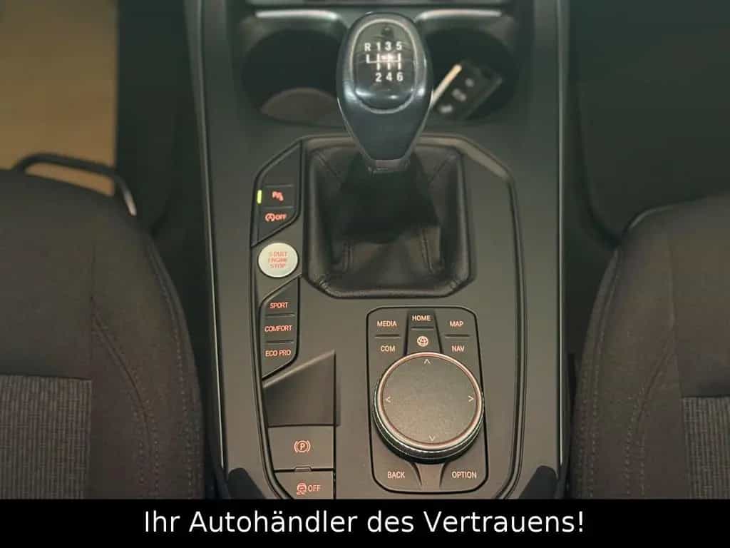 BMW 118 i Advantage*NAVI*CarPlay*PDC*Tempomat 08/2020-photo-17