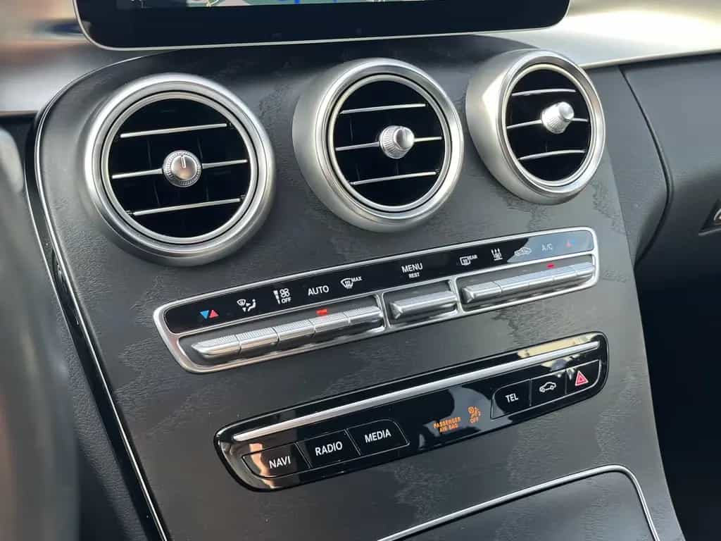 Mercedes-Benz C 300 T*Night-Paket*LED*360°-Cam*SHZ* 07/2019-photo-20