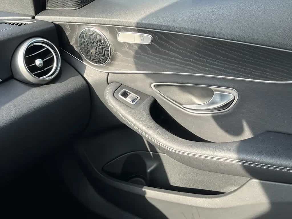 Mercedes-Benz C 300 T*Night-Paket*LED*360°-Cam*SHZ* 07/2019-photo-26