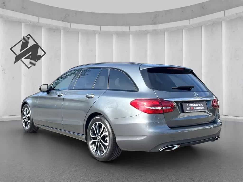 Mercedes-Benz C 300 T*Night-Paket*LED*360°-Cam*SHZ* 07/2019-photo-5