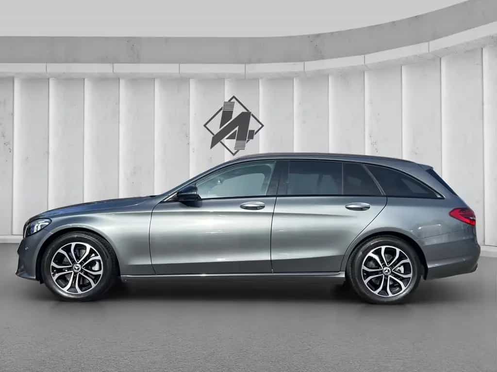 Mercedes-Benz C 300 T*Night-Paket*LED*360°-Cam*SHZ* 07/2019-photo-6