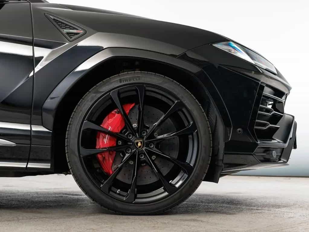 Lamborghini Urus MY20 03/2020-photo-3