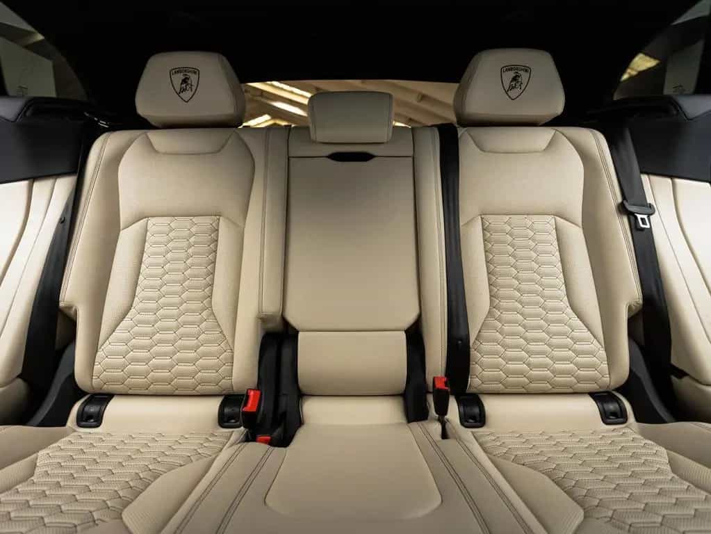 Lamborghini Urus MY20 03/2020-photo-30