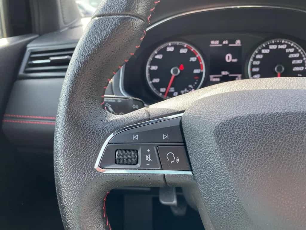 Seat Arona FR 1.5 TSI AHK+LED+NAVI+KLIMA+PARKLENK+SHZ 07/2018-photo-21