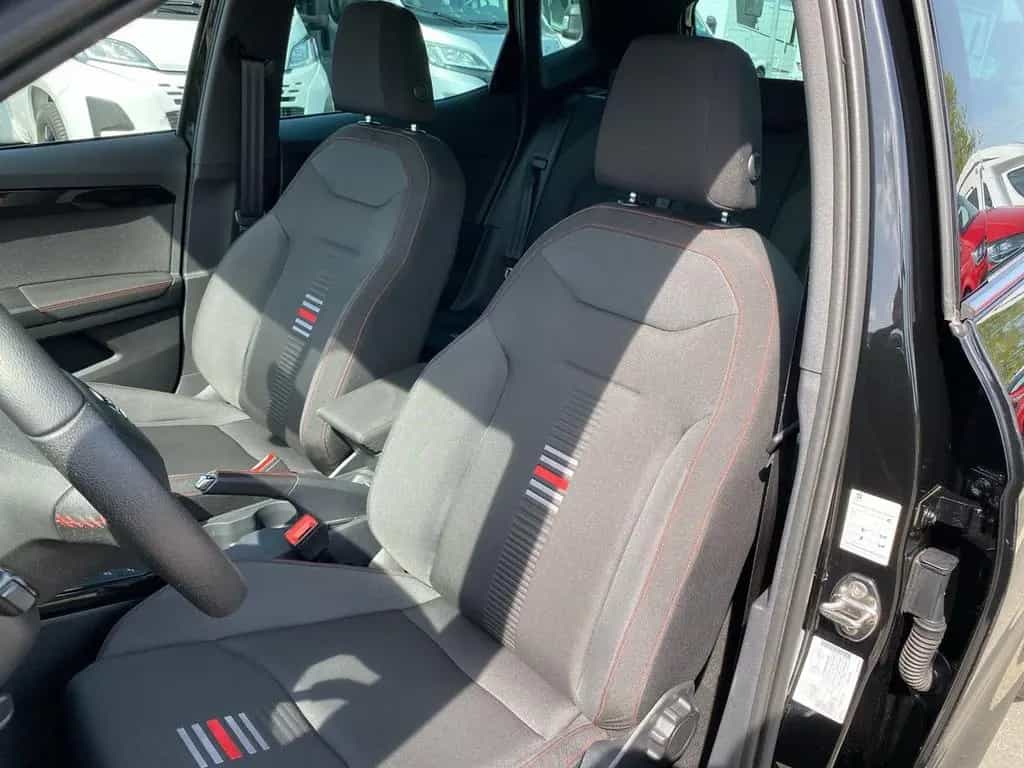 Seat Arona FR 1.5 TSI AHK+LED+NAVI+KLIMA+PARKLENK+SHZ 07/2018-photo-28