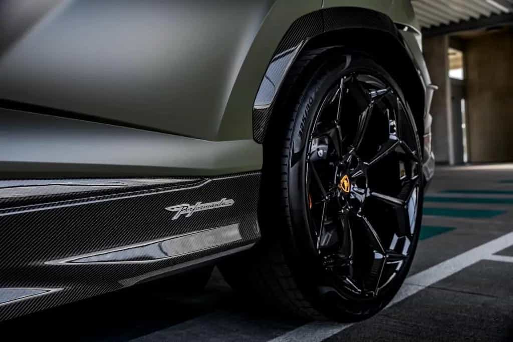 Lamborghini Urus PERFORMANTE |ADAS+|B&O|CARBON|AKRAPOVIC|PPF 05/2024-photo-9
