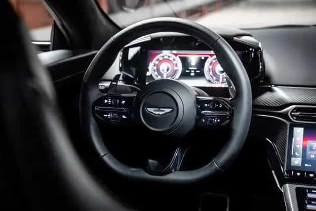 Aston Martin V8 Vantage MY25 BOWERS&WILKINS|SAMMLERFAHRZEUG 09/2024-photo-26