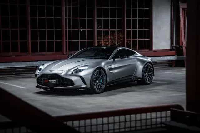 Aston Martin V8 Vantage MY25 BOWERS&WILKINS|SAMMLERFAHRZEUG 09/2024-photo-7