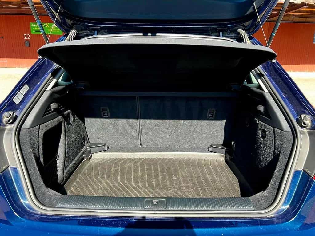 Audi A3 Sportback basis 08/2018-photo-23
