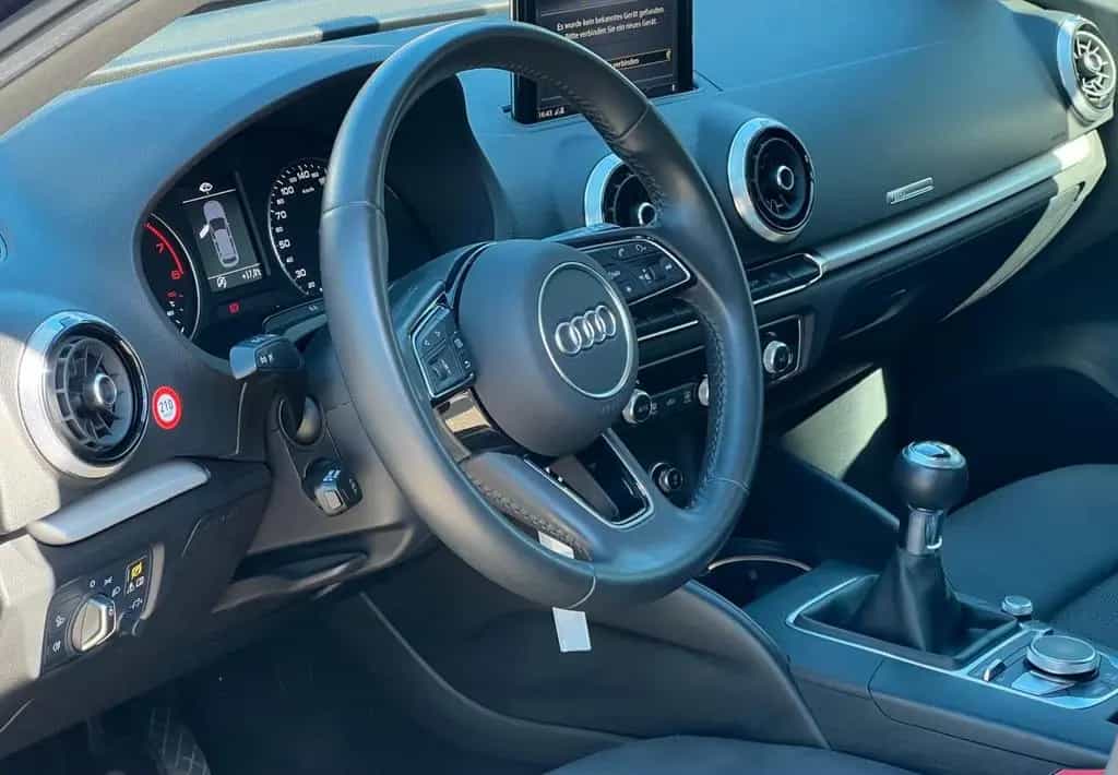 Audi A3 Sportback basis 08/2018-photo-24