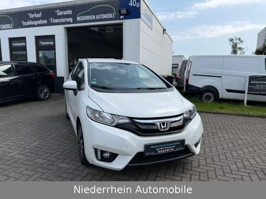 Honda Jazz Elegance SH+Kamera+Tüv&AU Neu+Scheckheft 02/2017-photo-0
