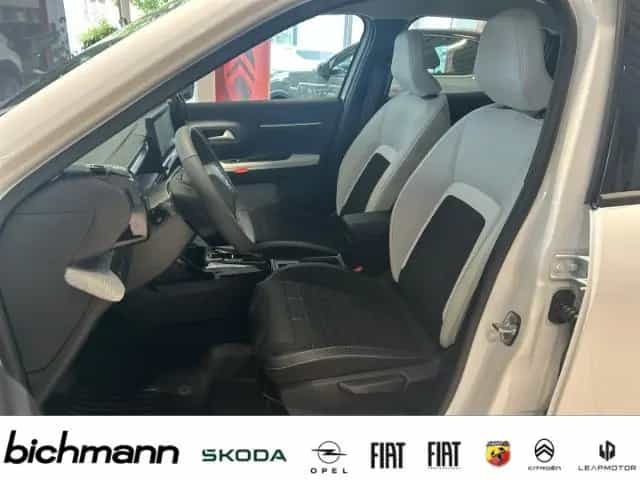 Citroën C3 PLUS Hybrid KlimaAT SHZ Allwetter LenkradHZ L 05/2026-photo-8