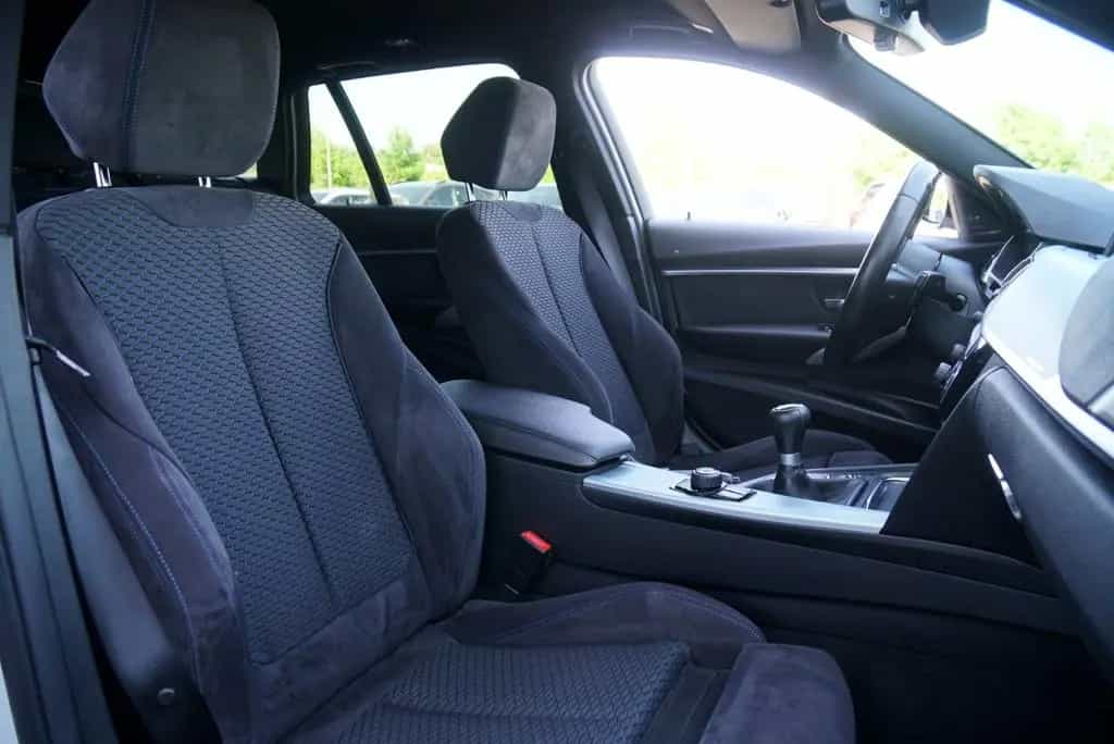BMW 318 i Touring M Sport *Matrix*Harman-Kardon* 02/2017-photo-18