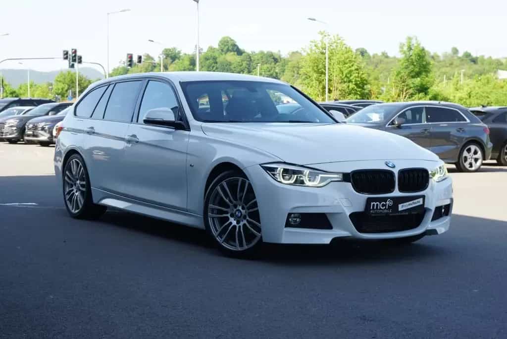 BMW 318 i Touring M Sport *Matrix*Harman-Kardon* 02/2017-photo-2