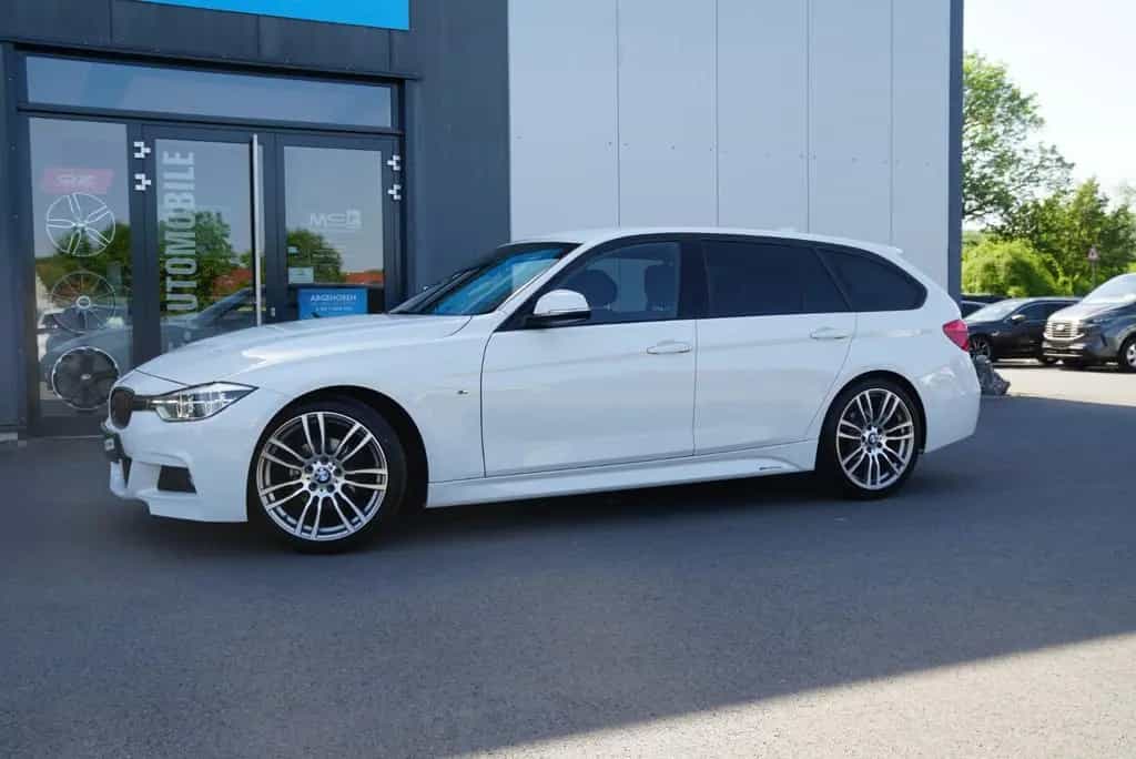 BMW 318 i Touring M Sport *Matrix*Harman-Kardon* 02/2017-photo-29