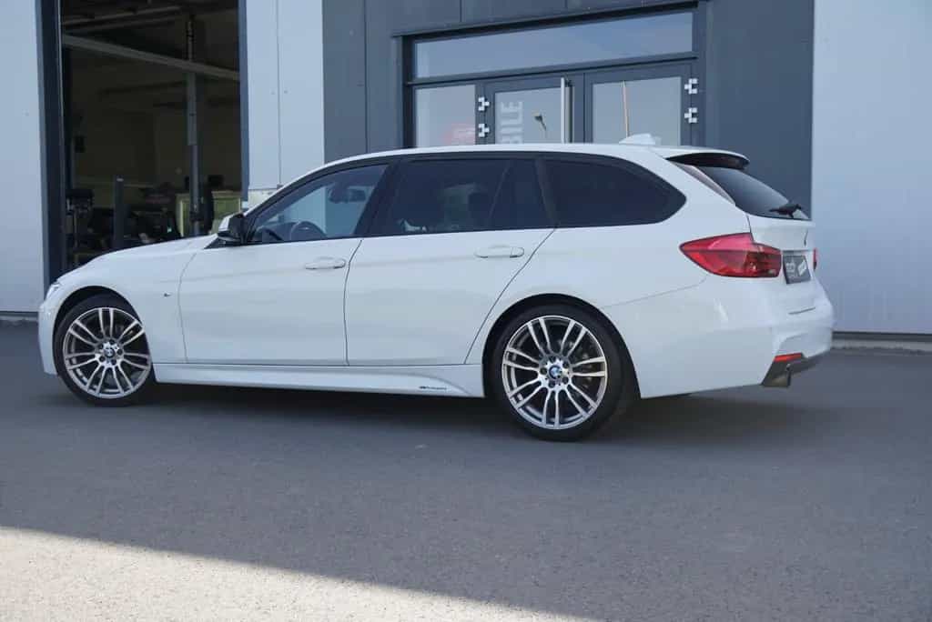 BMW 318 i Touring M Sport *Matrix*Harman-Kardon* 02/2017-photo-30
