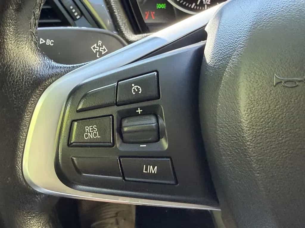 BMW X1 xDrive 20 i xLine Automatik *1.Hand* 11/2016-photo-12