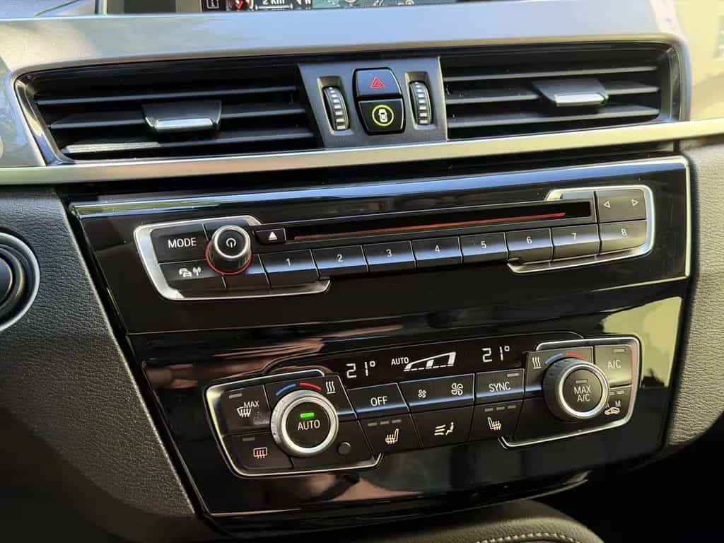 BMW X1 xDrive 20 i xLine Automatik *1.Hand* 11/2016-photo-20