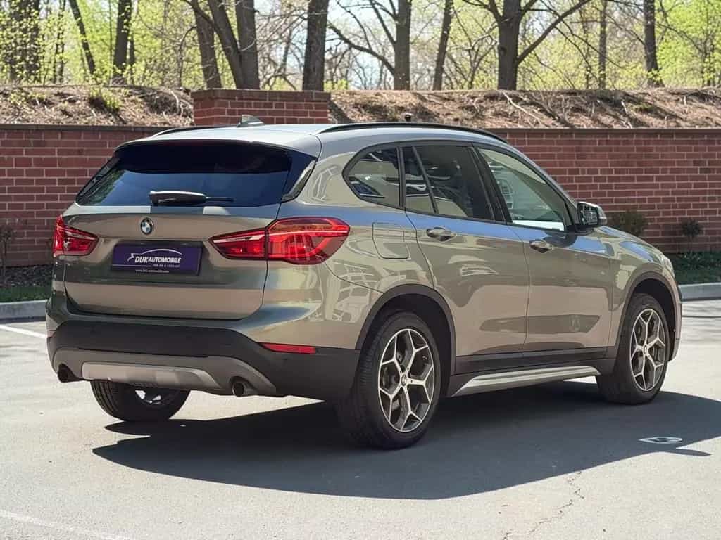 BMW X1 xDrive 20 i xLine Automatik *1.Hand* 11/2016-photo-3