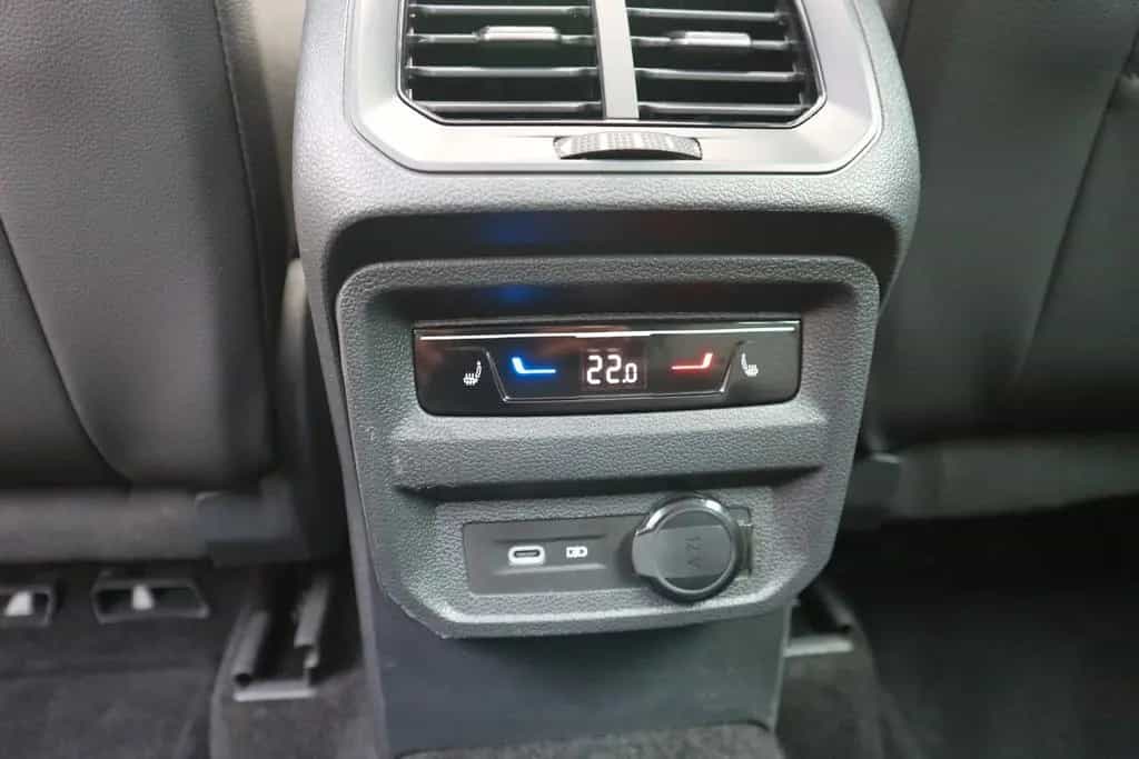Seat Tarraco FR 4Drive *1.HD/7-SITZER/ACC/PANO/AHK* 05/2024-photo-12