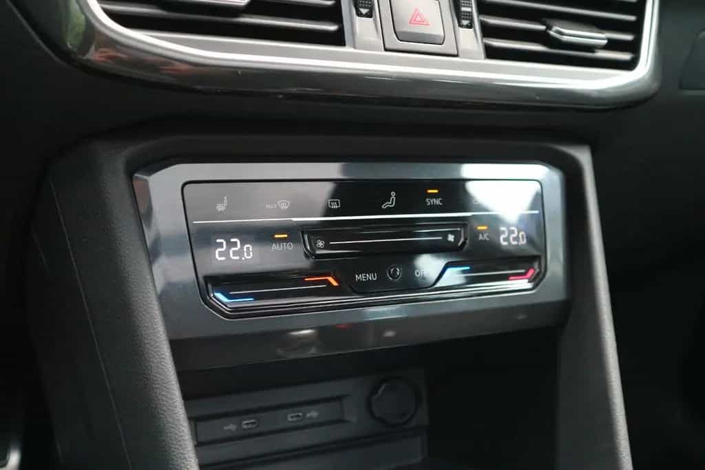 Seat Tarraco FR 4Drive *1.HD/7-SITZER/ACC/PANO/AHK* 05/2024-photo-27