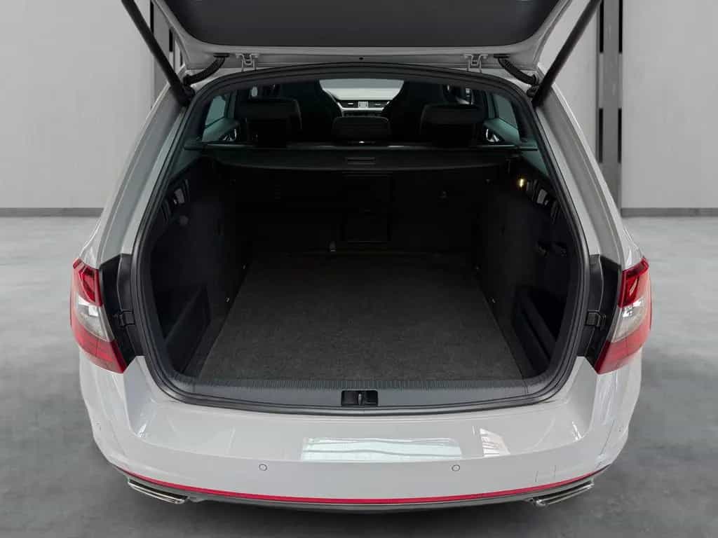 Skoda Octavia COMBI RS BLACK DSG NAVI+PANO+LED+KAMERA+ 06/2018-photo-14