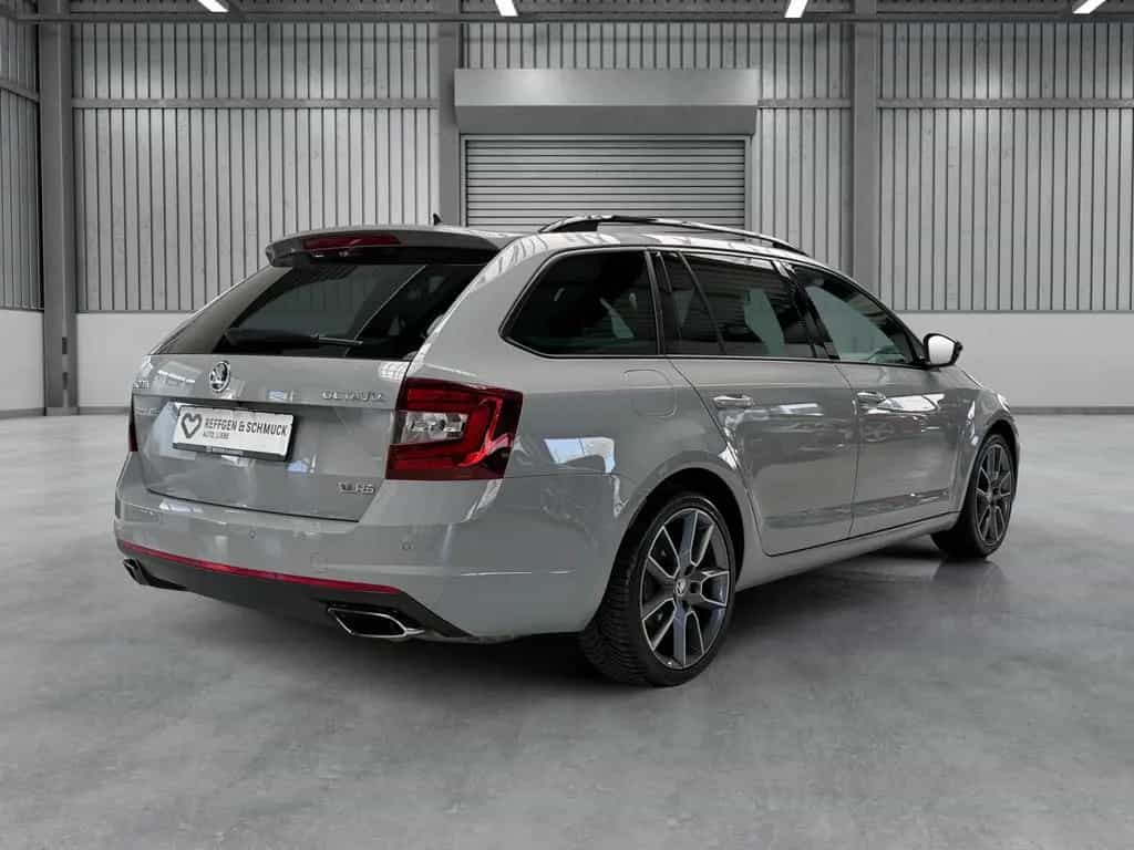 Skoda Octavia COMBI RS BLACK DSG NAVI+PANO+LED+KAMERA+ 06/2018-photo-16