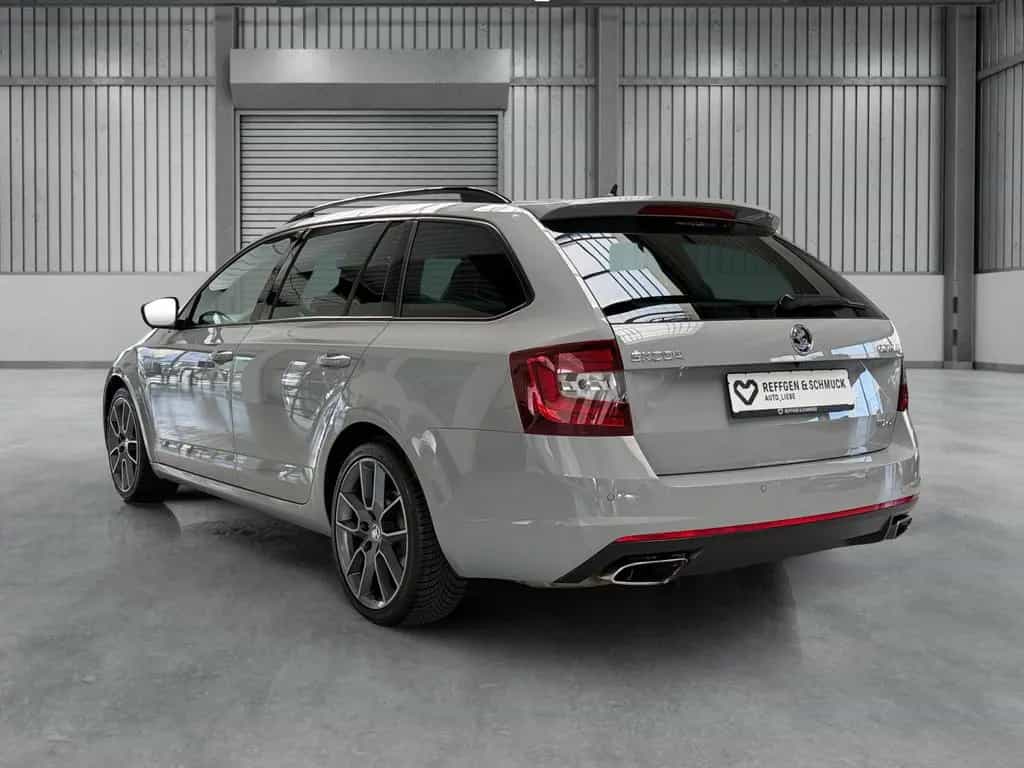 Skoda Octavia COMBI RS BLACK DSG NAVI+PANO+LED+KAMERA+ 06/2018-photo-8