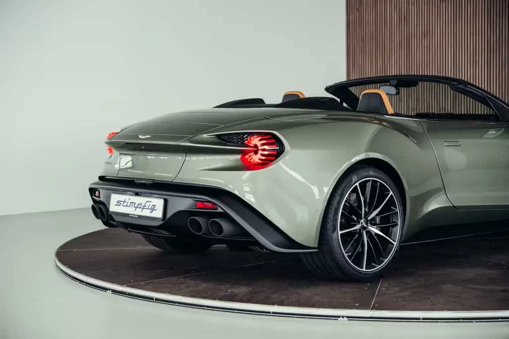 Aston Martin Vanquish Zagato Volante, 1. Hand, 1 of 99 04/2018-photo-35