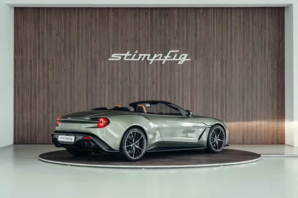 Aston Martin Vanquish Zagato Volante, 1. Hand, 1 of 99 04/2018-photo-4
