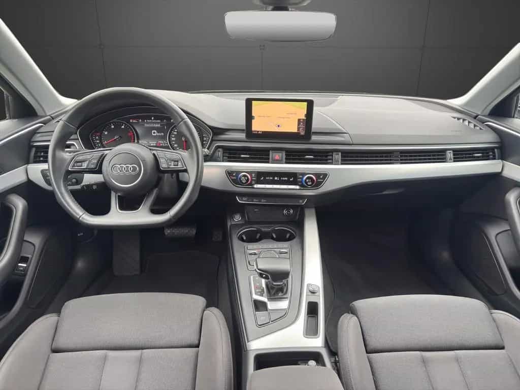 Audi A4 Avant 40 TDI sport*LED*NAVI*SZHZ*PDC V+H*AHK 03/2019-photo-13