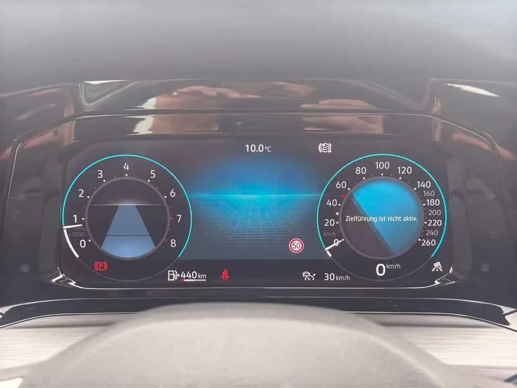 Volkswagen Golf VIII Lim. Style 1ST Edi*PANO*SPUR*ACC*NAVI 01/2020-photo-17