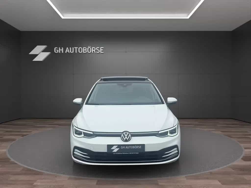 Volkswagen Golf VIII Lim. Style 1ST Edi*PANO*SPUR*ACC*NAVI 01/2020-photo-4