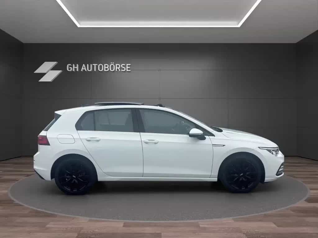 Volkswagen Golf VIII Lim. Style 1ST Edi*PANO*SPUR*ACC*NAVI 01/2020-photo-8