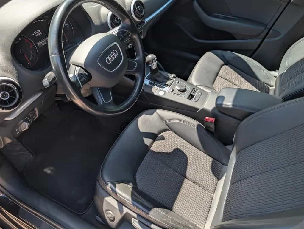 Audi A3 1.4 TFSI S tronic Attraction Sportback 04/2015-photo-5