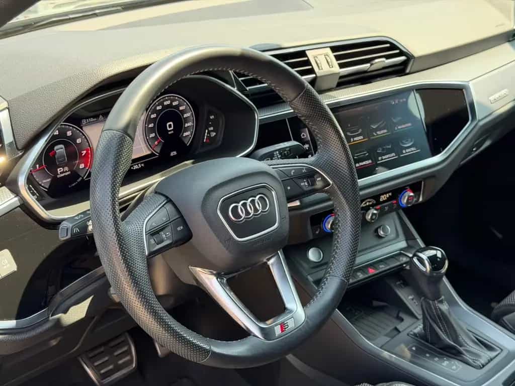Audi Q3 Sportback 45 TFSI quattro S line Matrix 01/2020-photo-11