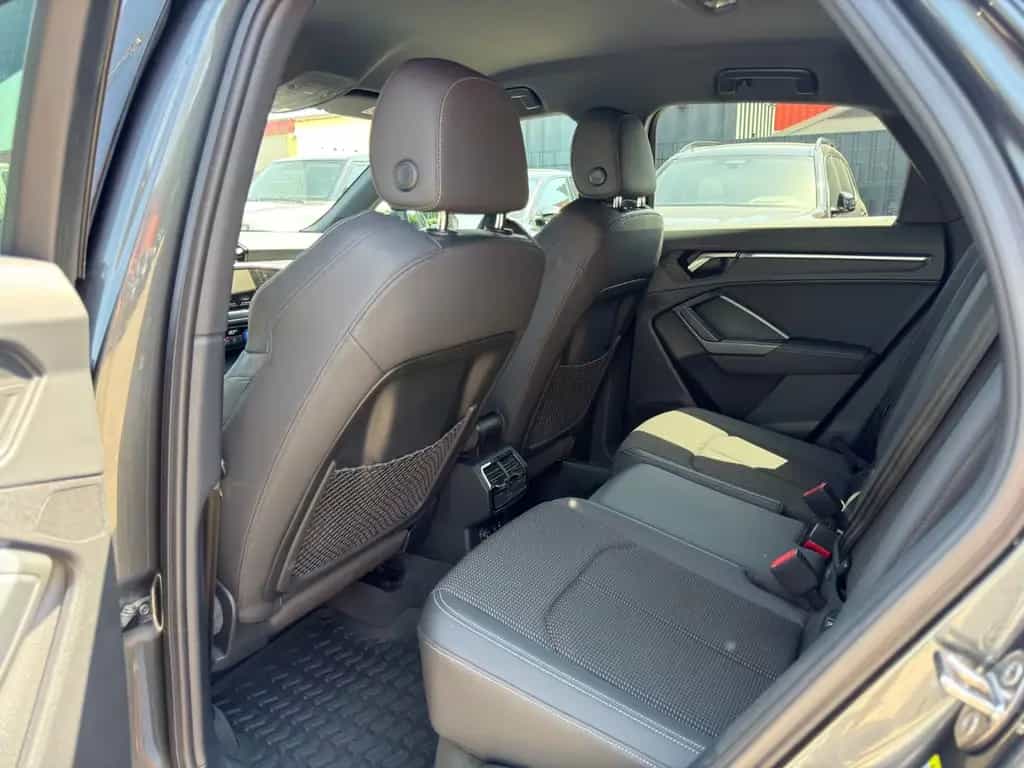 Audi Q3 Sportback 45 TFSI quattro S line Matrix 01/2020-photo-13
