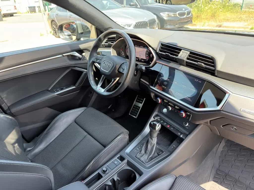 Audi Q3 Sportback 45 TFSI quattro S line Matrix 01/2020-photo-19