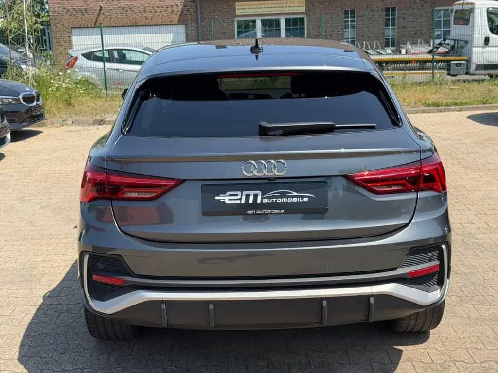 Audi Q3 Sportback 45 TFSI quattro S line Matrix 01/2020-photo-6