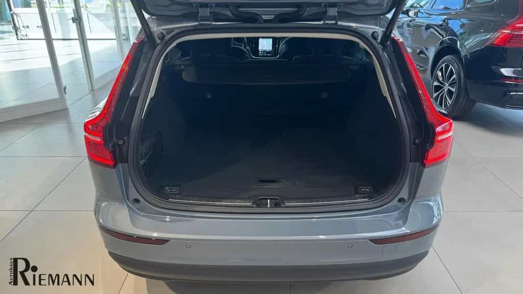 Volvo V60 B3 Benzin Core + Driver Awareness-Paket 05/2024-photo-10